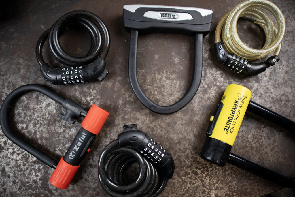 u lock with cable how to use